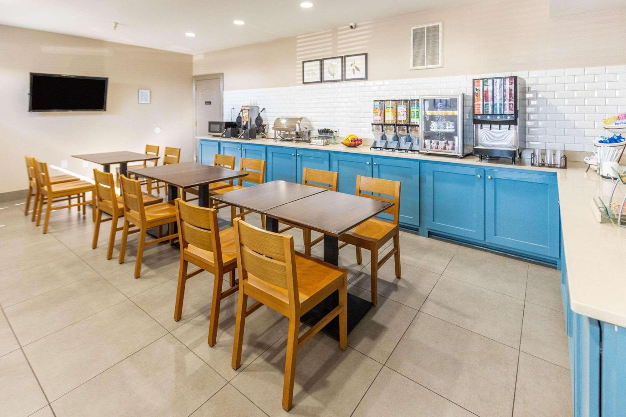 Country Inn & Suites By Radisson, Smyrna - Atlanta Northwest Смирна Екстериор снимка