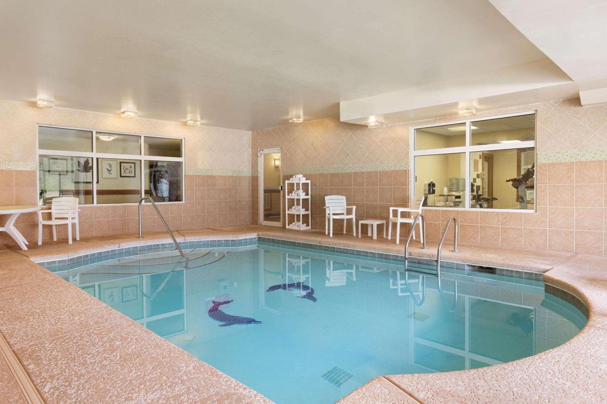 Country Inn & Suites By Radisson, Smyrna - Atlanta Northwest Смирна Екстериор снимка